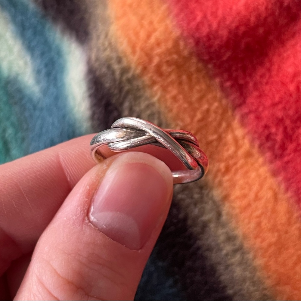 Tiffany & Co. Infinity Ring - Size 7 - Picture 3 of 5